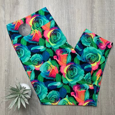 Bright Colorful Rainbow Roses Capri Soft Leggings OS TC TC2