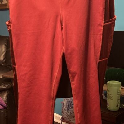 Torrid Active Velvet Inset High Rise Pocket Legging in Burgundy Red Plus Size 3