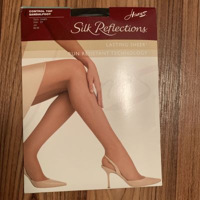 HANES Silk Reflections Sheer Toe Control Top EF Jet Black NEW NIP