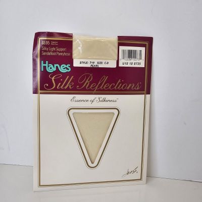 Pearl White Hanes Silk Reflections Pantyhose Control Top Reinf Toe - 719-CD