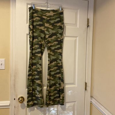 No Boundaries Women Ankle Leggings Sz XXL 20 Green Camo Elastic Waist Flare