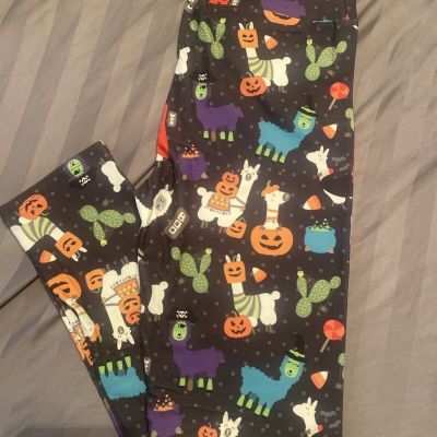 NEW Buttery Soft Leggings Halloween Llama Design Women’s One Size 2 4 6 8 10 12