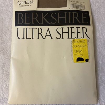 New Berkshire Ultra Sheer Pantyhose Queen Sandalfoot Taupe Size 1X-2X 100perc Nylon