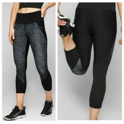 NWT Athleta Black Stealth Jeggings Hi-rise Perforated Performance Style