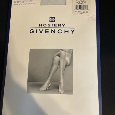 Vtg. Givenchy Body Gleamers Ulta Sheer Pantyhose Size B Lilac Pearls