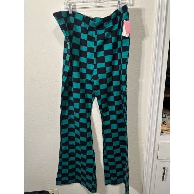 Zoe and Liv black and green checkered flare leggings Sz 3X