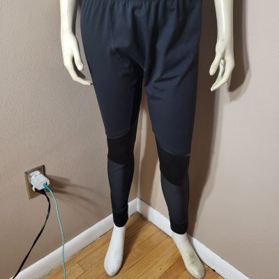 Squatwolf Womens Black Legging Sz XL...in Good condition.....comes from a smoke