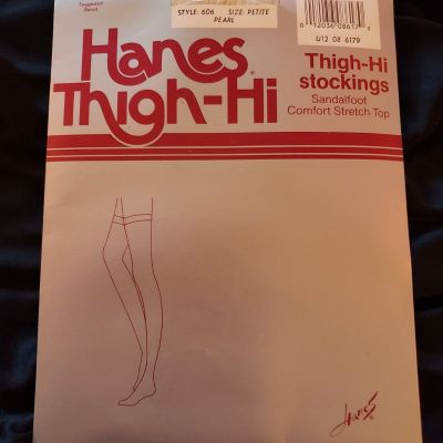 Pantyhose Stockings Tights Hanes Thigh-Hi Petite Pearl