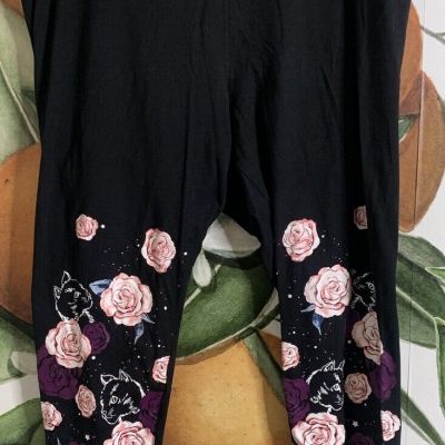 Torrid Size 3 US 3X Black Cotton Blend Ankle Leggings Floral