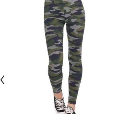 NWT So Favorite Mid Rise Leggings Camouflage S!