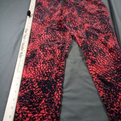 Romans womans plus red and black leggins sz LG