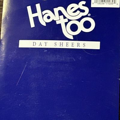 Vtg Hanes Too Day Sheers Pantyhose Style 117 Barely There Sz AB Sheer Sandalfoot