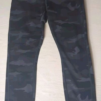 Athleta Ultimate Camo Leggings  Athleisure Yoga Gym Running Small