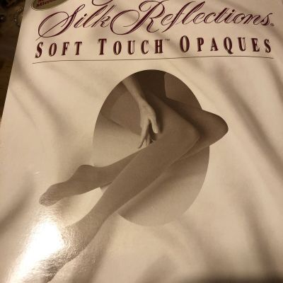 Hanes Silk Size AB Reflections Soft Touch Opaques Control Top Really Red  #262