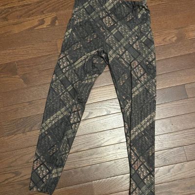 Champion Powerflex Geometric Style Leggings Size Small Cropped