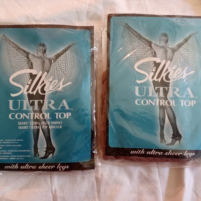 Silkies Ultra Control Top Lot Of 2 - QUEEN Nude Pantyhose NEW