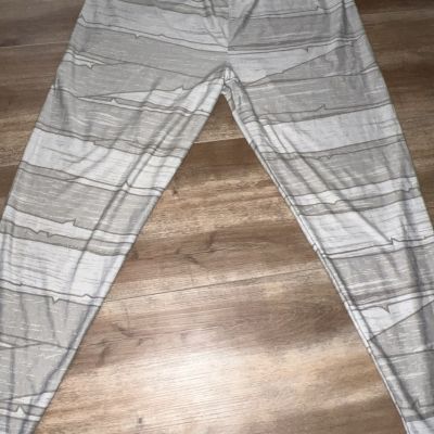 Lularoe TC2 Tall & Curvy Leggings 18-22 Tan Gray Wood Camouflage Stripe New Plus