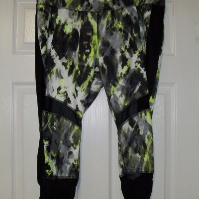 ~XERSION~ Multi-Color Green Leggings - Size 2X