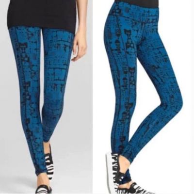 CAbi Blue & Black Print Ruched Bottom Leggings Style 963 Medium