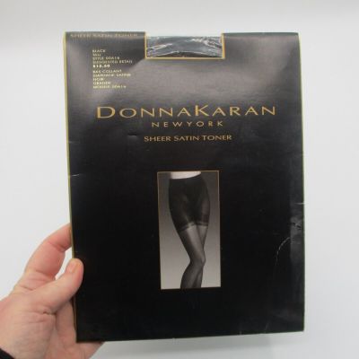 2002 DONNA KARAN BLACK TALL MEDIUM STYLE OOA16 PANTYHOSE ~ NEW! MIP!