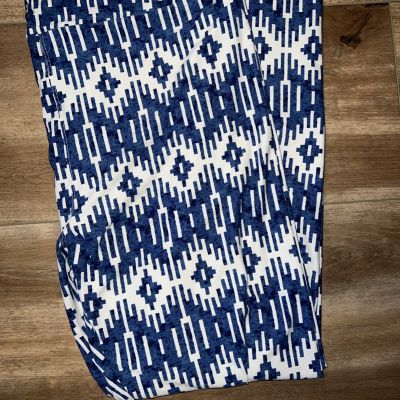 Lularoe TC2 Tall & Curvy Leggings 18-22 Blue White Aztec Tribal Stripe New Plus