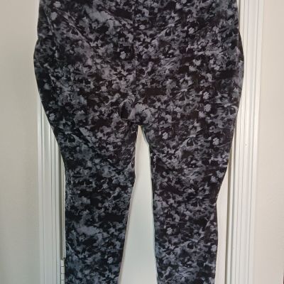 Catherines Brand Women's 2X 22/24 Black and Gray Multicolor Leggings Plus Size