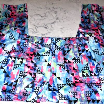 NIB Plus size leggings 3x Geometric Print 100perc polyester skinny leggings.