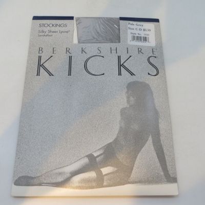 Berkshire Kicks Stockings Pale Grey Size C-D Style No 1550 vintage 1988 nylons 1