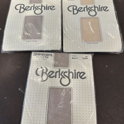 Vintage Berkshire Silver & Crepe Nude Shimmers Stockings Nylons Size 3 Lot 1980s