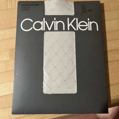 1985 Vintage New CALVIN KLEIN sandletoe Pantyhose 1 pair  DOVE Diamond Web SizeC