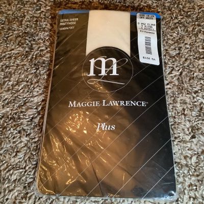 Maggie Lawrence ultra sheer pantyhose, color off white, plus size: 1X-2X