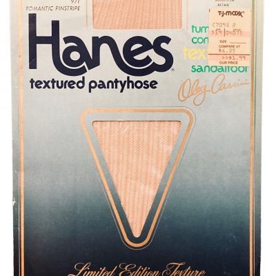 Hanes Oleg Cassini Textured Pantyhose Hose Control Top Sandlefoot Pebble