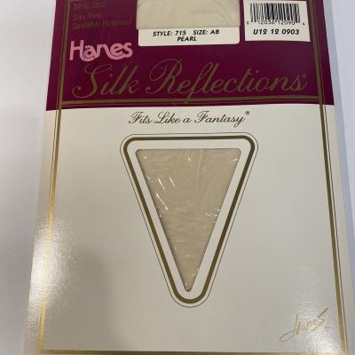 Vintage Hanes Silk Reflections Silky Sheer Pearl AB Pantyhose NOS