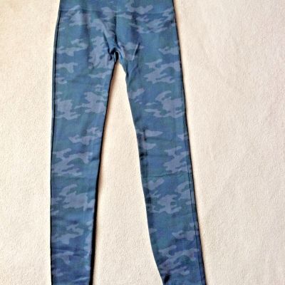 Spanx sz S Black Camo Look At Me Now Seamless  Leggings  Style FL3515 NWT