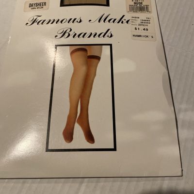 Thigh highs Famous Maker Brands Lt Beige Day sheer Fits Womens Foot8.5-11 Hose-