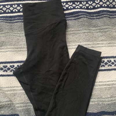 Old Navy Extra High-Rise Leggings Go Dry Black High-Waisted Leggings Size M