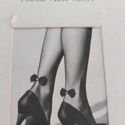 VTG Givenchy French Ultra Sheer Pantyhose  LIGHT  CONTROL Jet Black Bow Size B