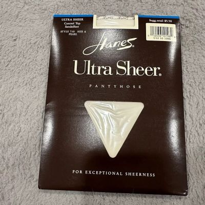 Hanes Ultra Sheer Pantyhose in Pearl Size A NEW Vintage VTG