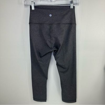 Lululemon Leggings Womens Gray Capri High Rise size 6 Lululemon Leggings