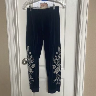 Johnny Was Velour Embroidered Leggings Size XS