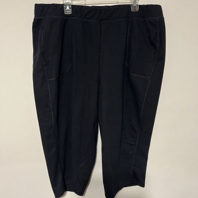 Women’s Size 3X (22/24) Just My Size NWT Black Knit Cropped Capris