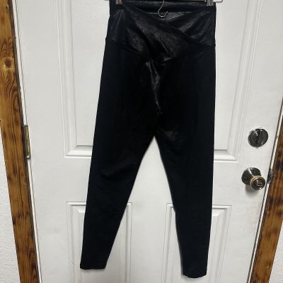 Offline Leggings By Aerie Shimmery/Shiny Black Size M Cross Front