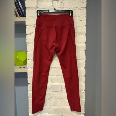 Alphalete Pulse Surge Legging - Tartan Red Size Small