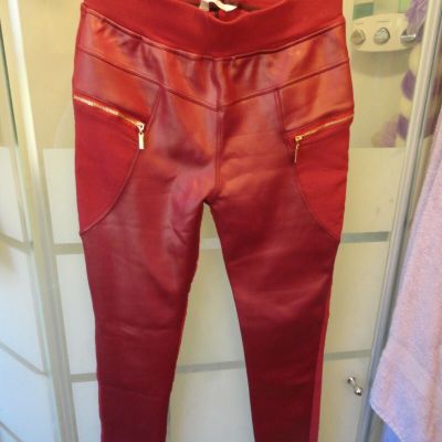 NWOT Ladies Julia  Burgundy Stretch Leggings Shiny Zipper Accent - SZ S/M