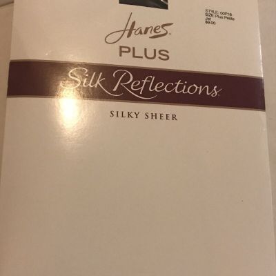 Hanes Plus Silk Reflections Silky Sheer Control Top  Enhanced Toe - SZ: One Plus