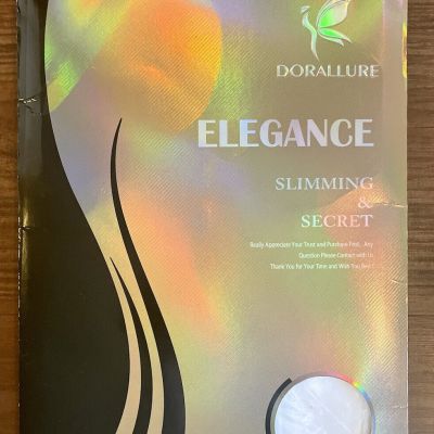 Dorallure Elegance White Lace Top Thigh High Nylon Stockings Size A/B New In Box