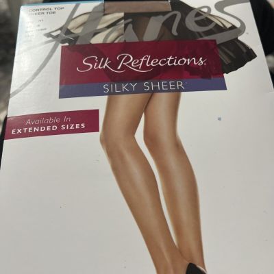 Hanes Women's Silk Reflections Control Top Sheer Toe Pantyhose