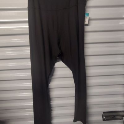 Black Stretch Capris Woman's Size 4X By Rue21