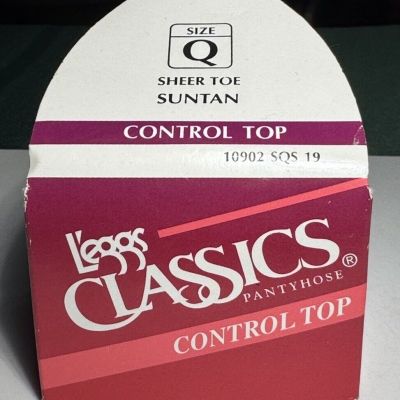 ?Vintage 1996 Leggs Classic Pantyhose Size Q  Control Top Suntan Sheer Toe