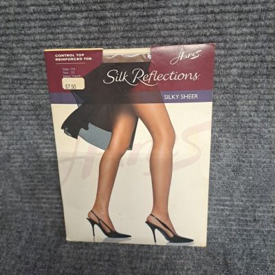 Hanes Silk Reflections CD Silky Sheer Pantyhose Control Top #718 Barely There